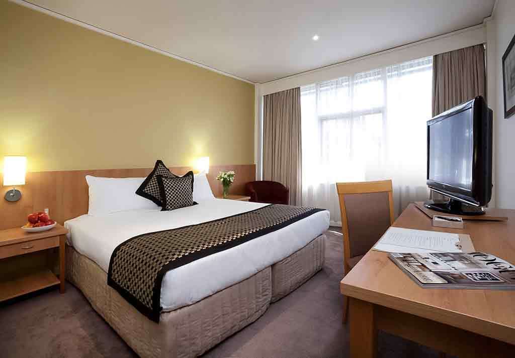 Mercure North Melbourne Room photo